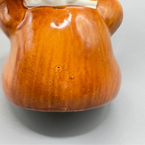 Vintage Bear Chef Salt & Pepper Shakers – Ceramic Pair with Stoppers - Picture 5 of 13